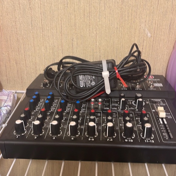 Sound bored - Picture 4 of 4